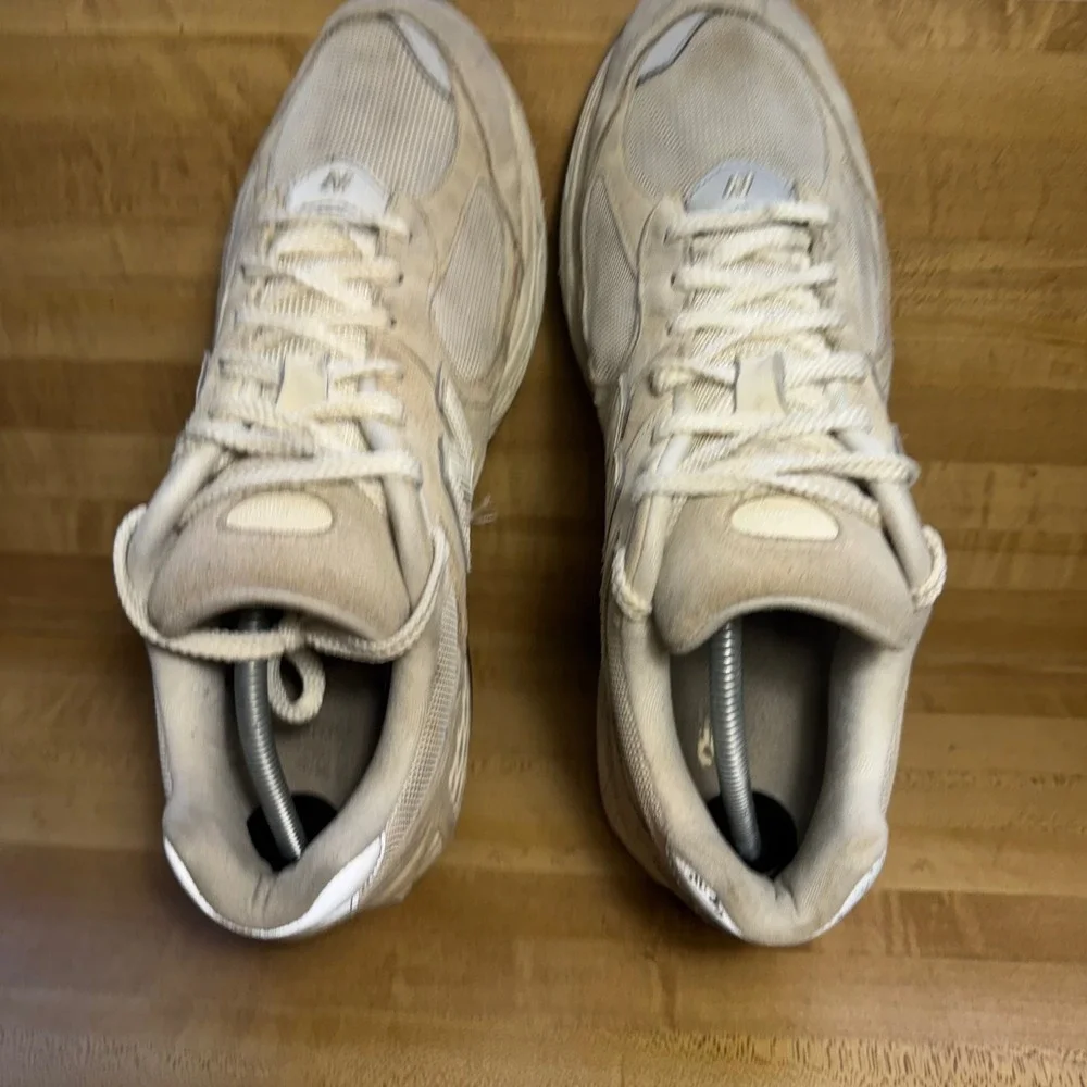 New Balance 2002R Stucco Tan Suede Mesh Sneakers Mens 12 M2002RCC